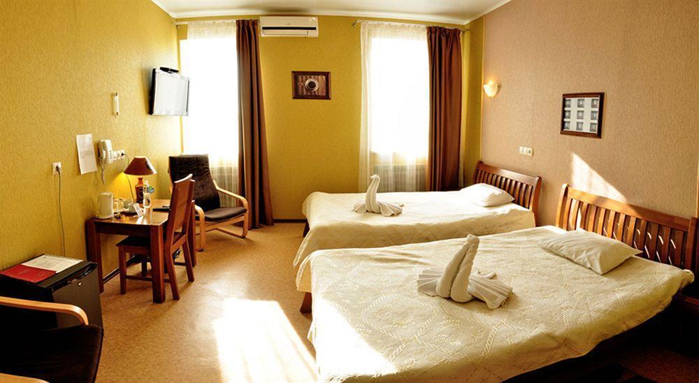 Hotel An-2 Charkiv Esterno foto