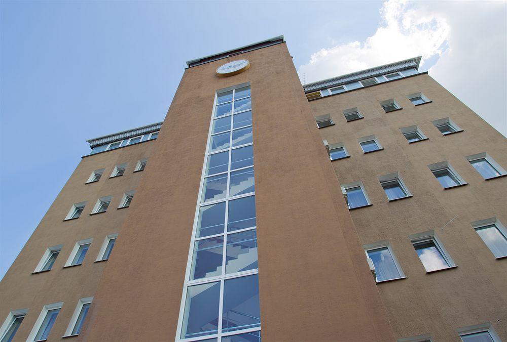 Hotel An-2 Charkiv Esterno foto