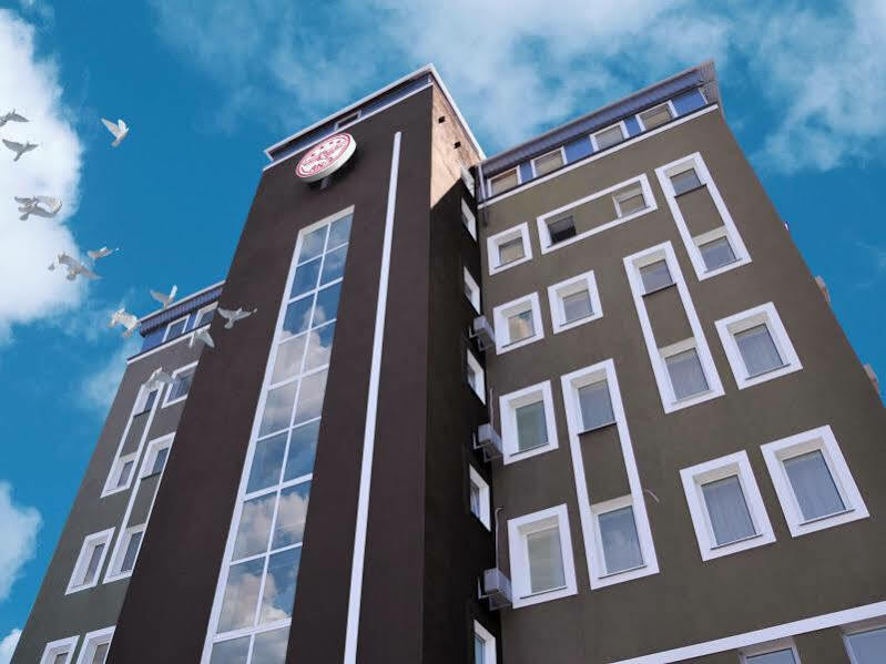 Hotel An-2 Charkiv Esterno foto